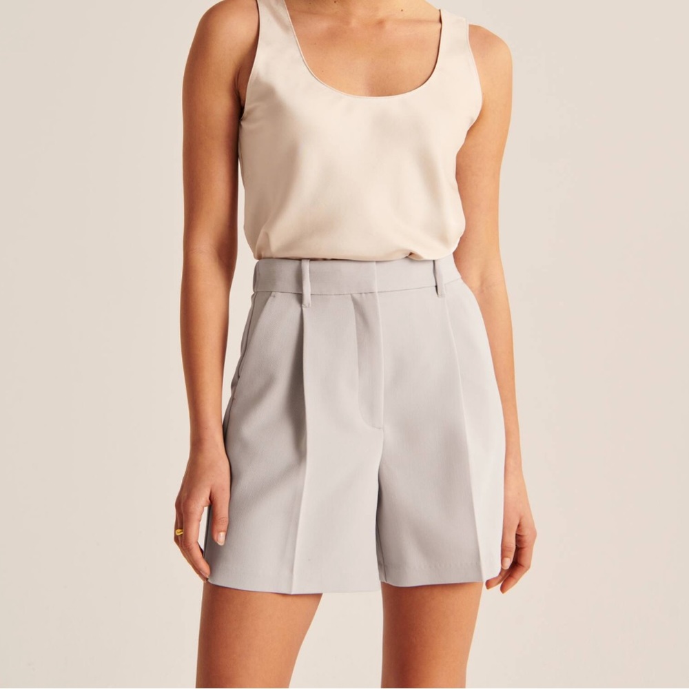 Abercrombie Ultra High Waist Tailored Shorts - Size L